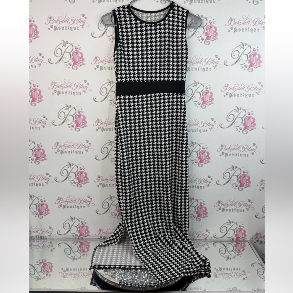 Dress long side slit Elegant Black and White Houndstooth Dress